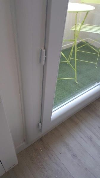 angle de porte fenêtre PVC