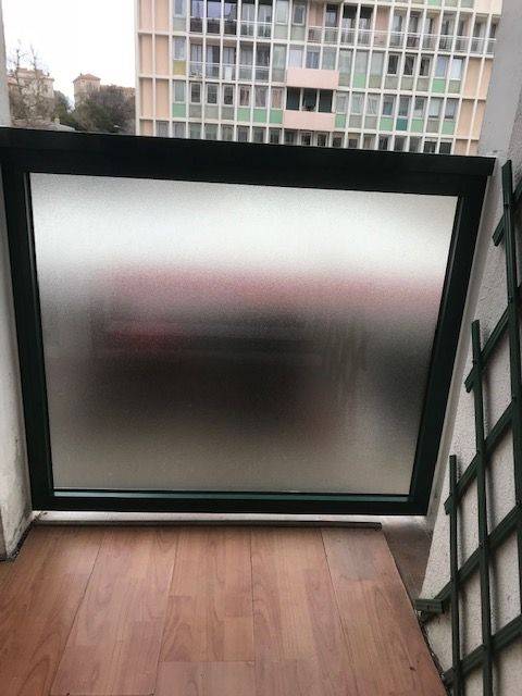 rembarde de balcon vitrée