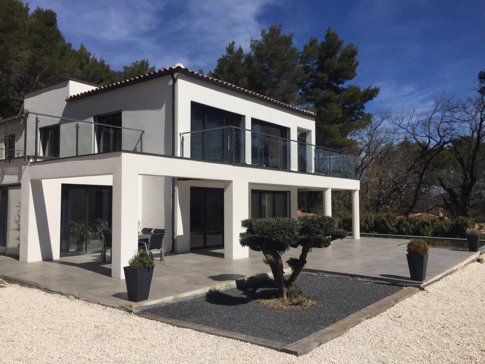 Garde-corps en verre pour une villa d'Aubagne