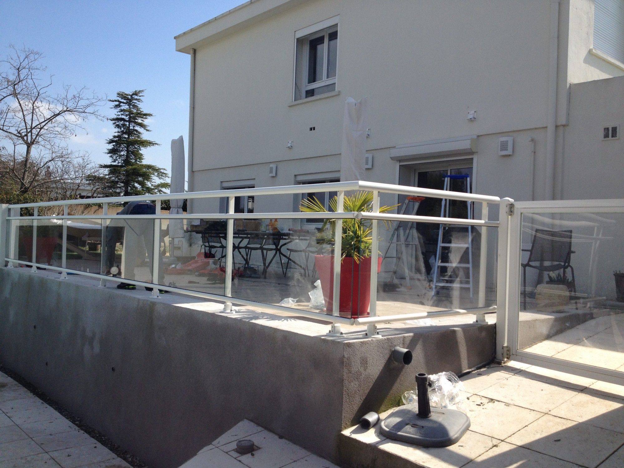 Garde-corps modèle Variation posé par Alberstore à Cassis