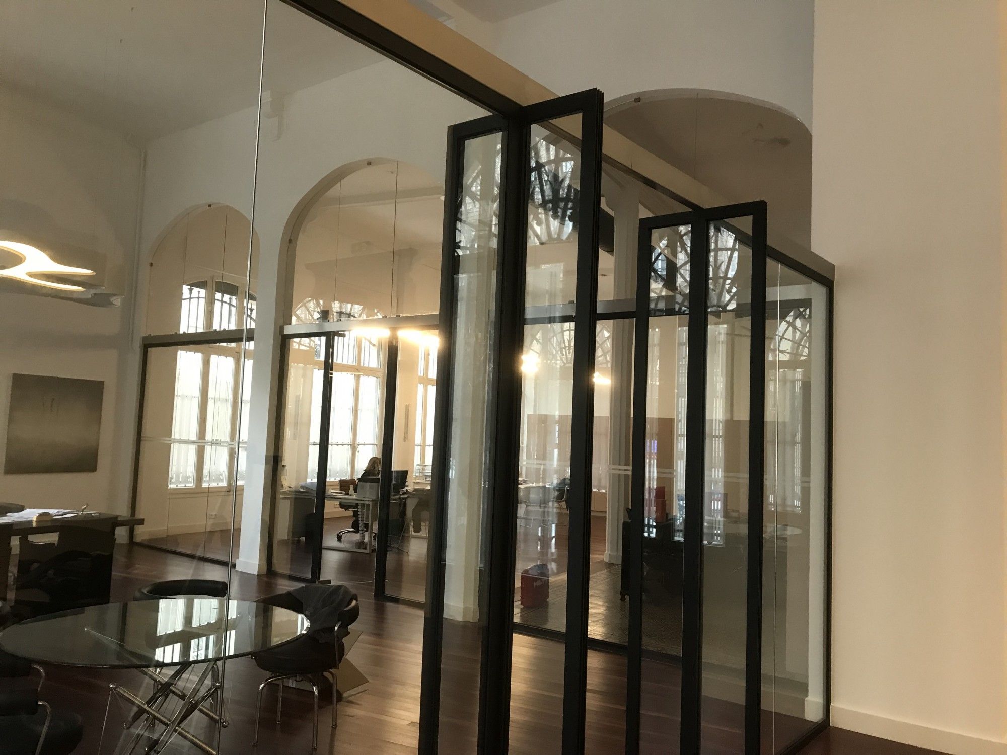 Fourniture et Pose de Cloisons Vitrées d'Atelier pour Bureaux à Marseille (12ème)