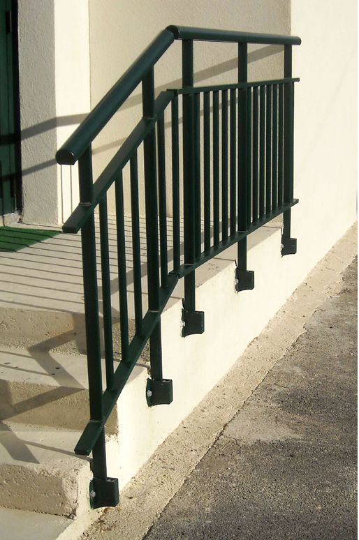 garde-corps pour escalier en aluminium