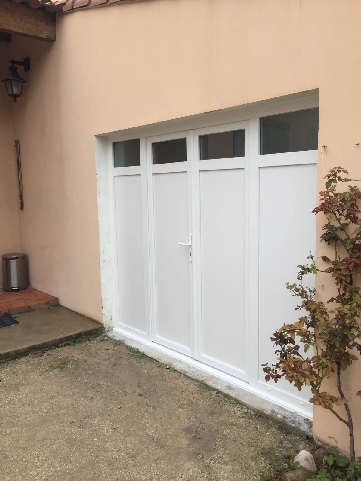 Porte-fenêtre en PVC et en rénovation