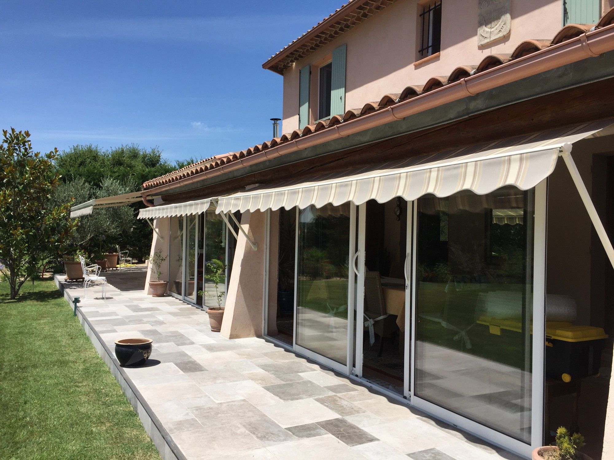 Store projection Banette